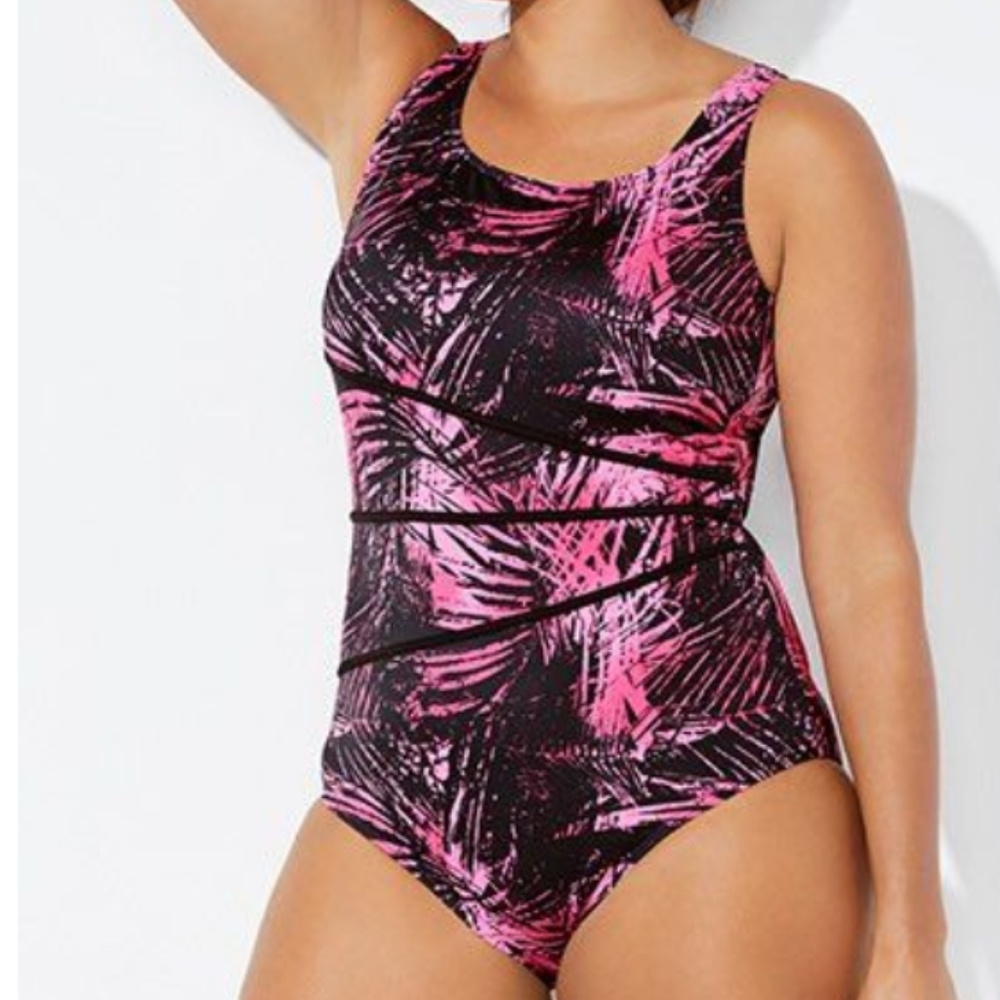 NWT Pink/Black Spliced Tank One Piece Swimsuit - Size 22